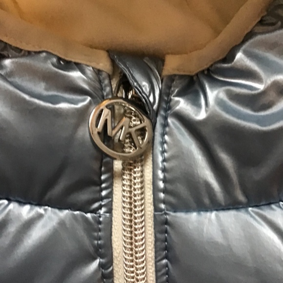 MICHAEL KORS Baby Girls Heavy Weight Front Zip Metallic Pram Jacket 6-12… - Picture 5 of 8